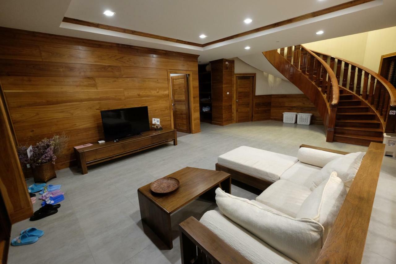 Starry Night Villa By Zhang Bin Chiang Mai Extérieur photo